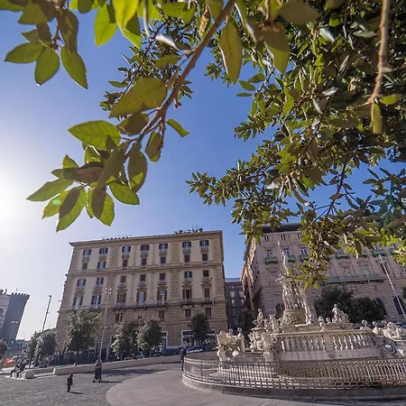 Royal House Centro, By Clapa Group 게스트하우스 나폴리