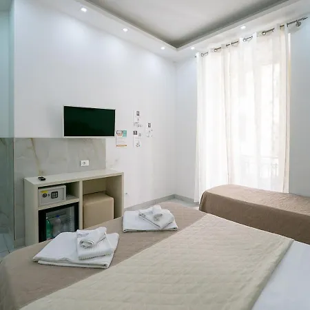 Royal House Centro, By Clapa Group