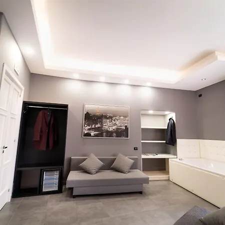 Royal House Centro, By Clapa Group 나폴리